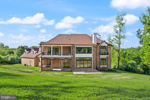 40925 ALYSHEBA DR, Leesburg, VA 20176