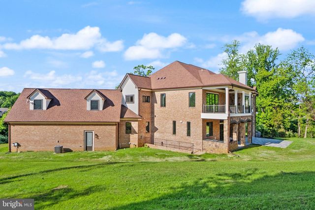 40925 ALYSHEBA DR, Leesburg, VA 20176