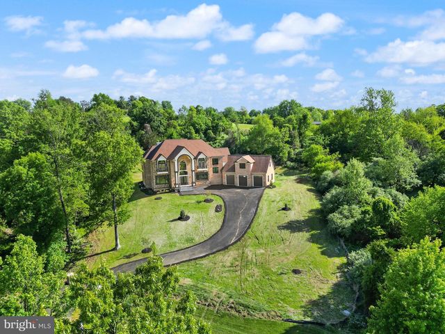40925 ALYSHEBA DR, Leesburg, VA 20176