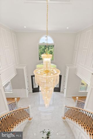 40925 ALYSHEBA DR, Leesburg, VA 20176