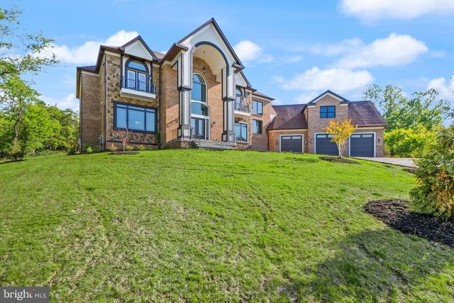 40925 ALYSHEBA DR, Leesburg, VA 20176