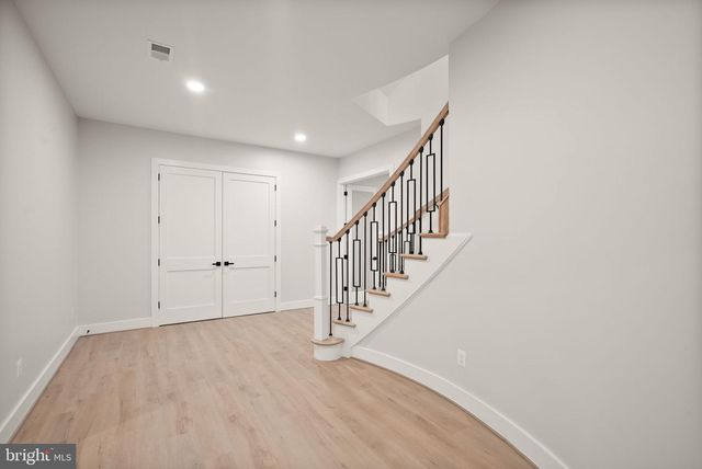 40925 ALYSHEBA DR, Leesburg, VA 20176