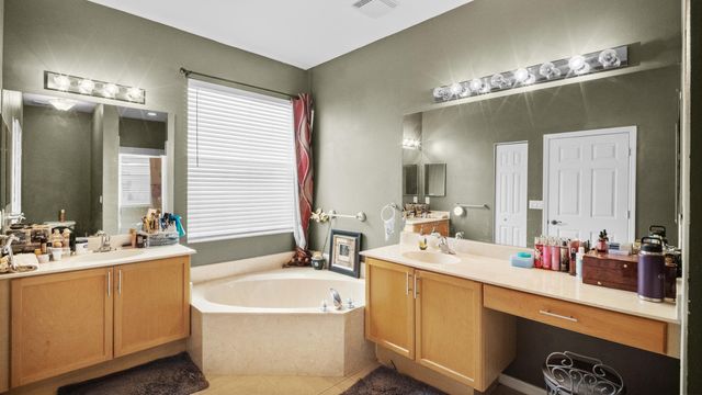 222 SW Manatee Springs Way, Port St. Lucie, Port St Lucie, FL 34986