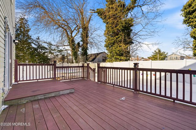 304 Pine Street, North Middletown, NJ 07748