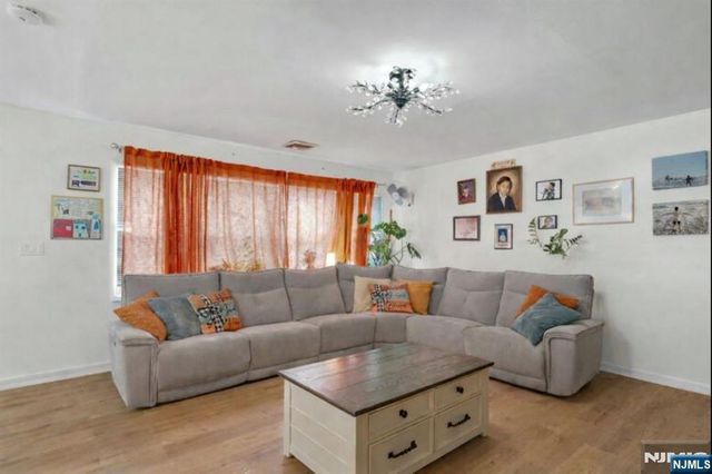 45 Howard Avenue, Rochelle Park, NJ 07662