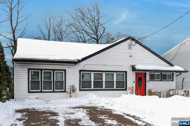 45 Howard Avenue, Rochelle Park, NJ 07662