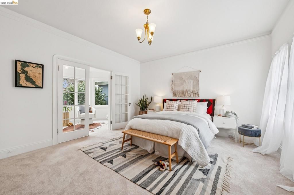 Image 17 of property listing at 534 534 Mira Vista Ave, Oakland, CA 94610