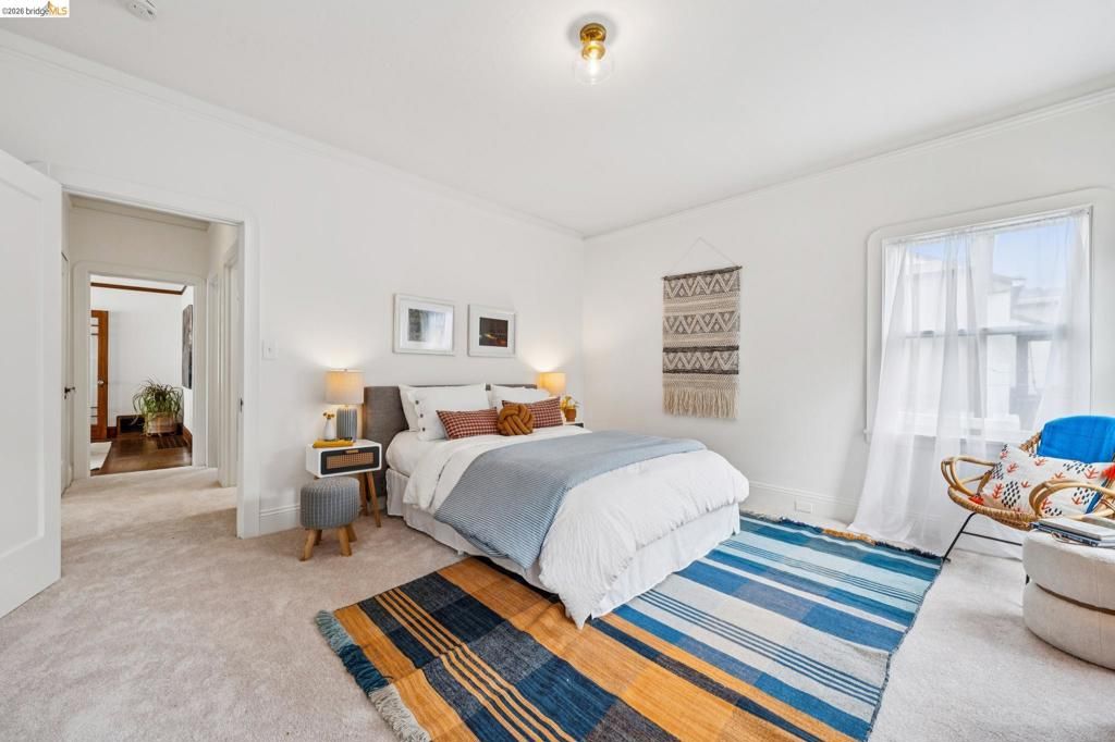 Image 23 of property listing at 534 534 Mira Vista Ave, Oakland, CA 94610