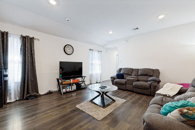 2425 Russell Street, Crandall, TX 75114