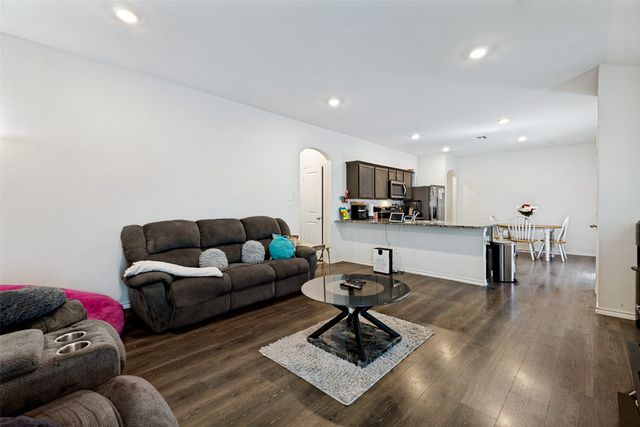 2425 Russell Street, Crandall, TX 75114