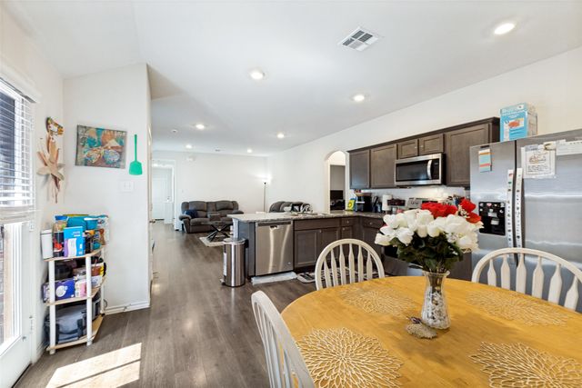 2425 Russell Street, Crandall, TX 75114