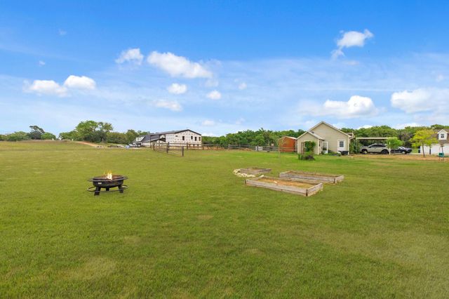 928 Azalea Drive, Franklin, TX 77856