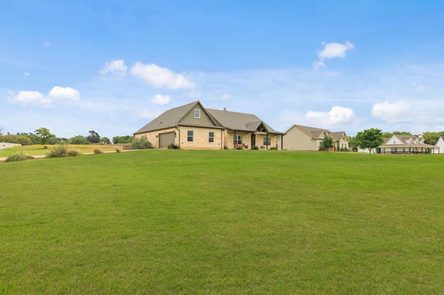 928 Azalea Drive, Franklin, TX 77856