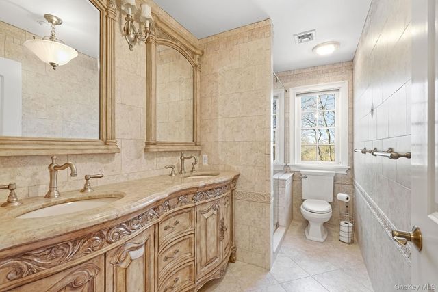 590 West Street, Harrison, NY 10528