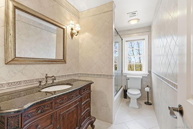 590 West Street, Harrison, NY 10528
