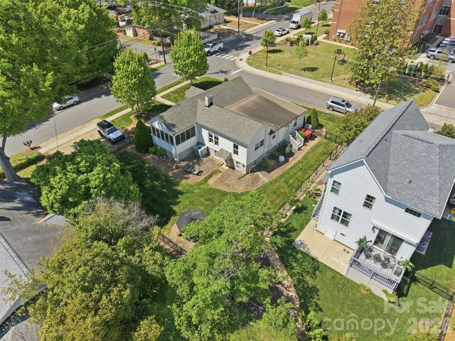 303 South Street, Davidson, NC 28036
