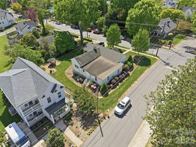 303 South Street, Davidson, NC 28036
