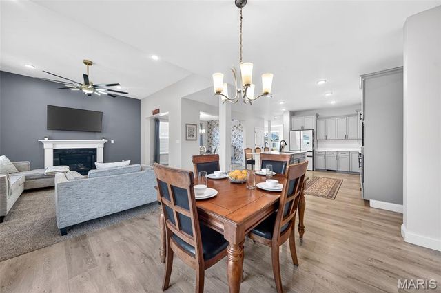 378 Valley Bluff Drive, Wentzville, MO 63385