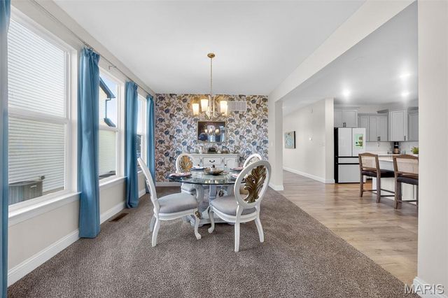 378 Valley Bluff Drive, Wentzville, MO 63385