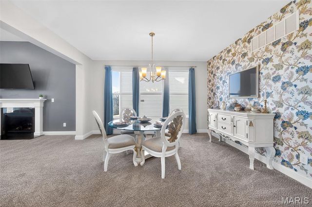 378 Valley Bluff Drive, Wentzville, MO 63385