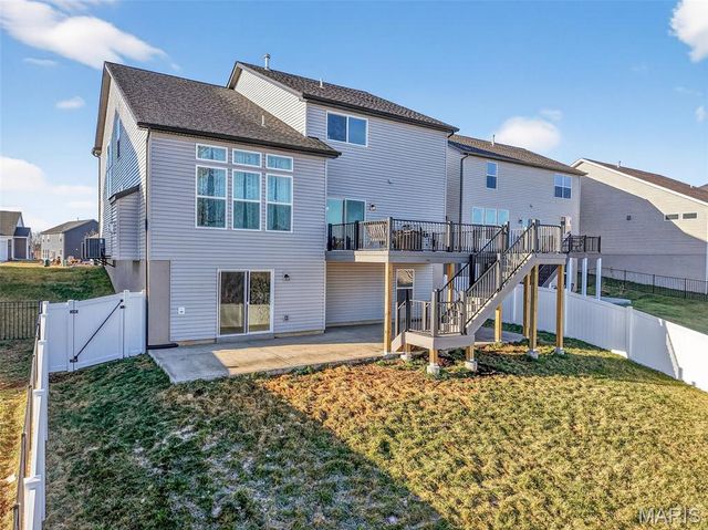 378 Valley Bluff Drive, Wentzville, MO 63385