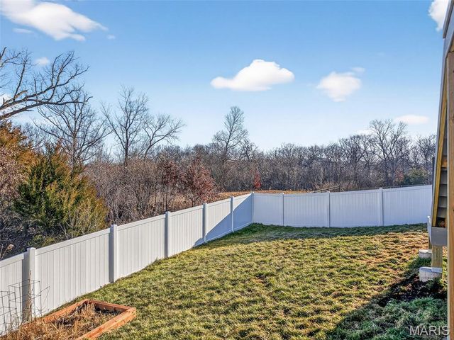 378 Valley Bluff Drive, Wentzville, MO 63385