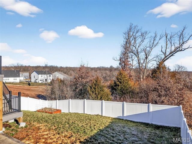 378 Valley Bluff Drive, Wentzville, MO 63385