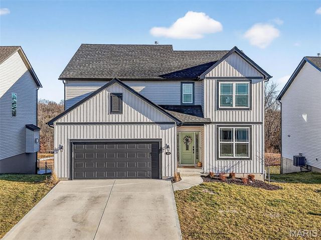 378 Valley Bluff Drive, Wentzville, MO 63385