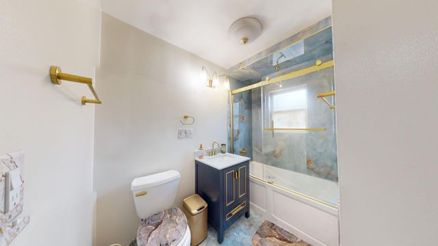 327 S 18th Street, Chesterton, IN 46304