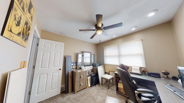 327 S 18th Street, Chesterton, IN 46304