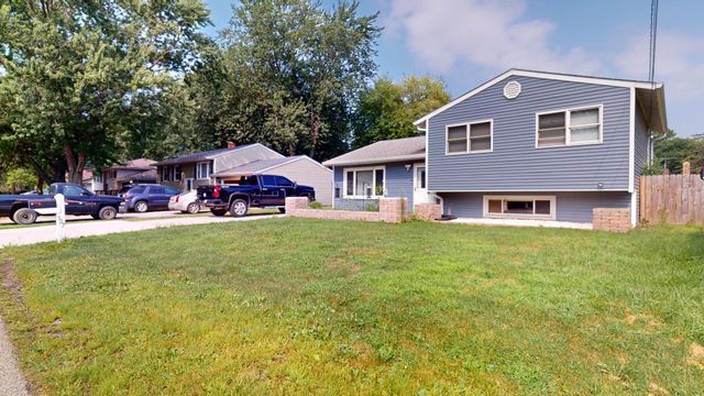 327 S 18th Street, Chesterton, IN 46304