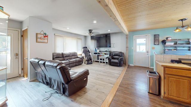 327 S 18th Street, Chesterton, IN 46304