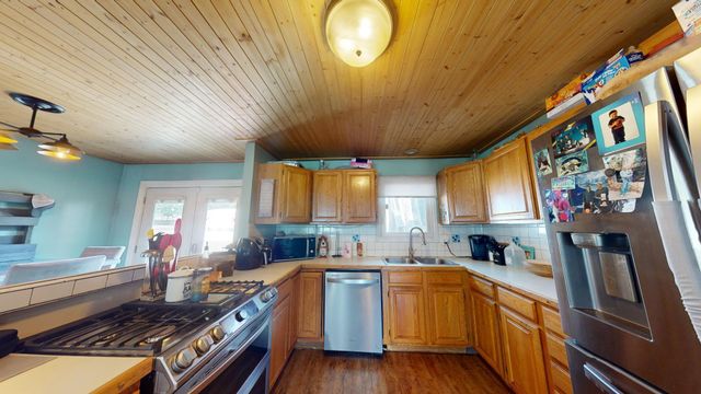 327 S 18th Street, Chesterton, IN 46304