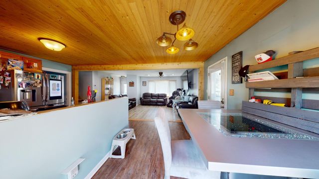 327 S 18th Street, Chesterton, IN 46304