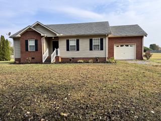 1843 Cairo Rd, Gallatin, TN 37066