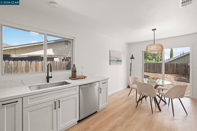 2121 Apricot Court, Pittsburg, CA 94565