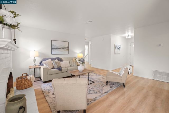 2121 Apricot Court, Pittsburg, CA 94565