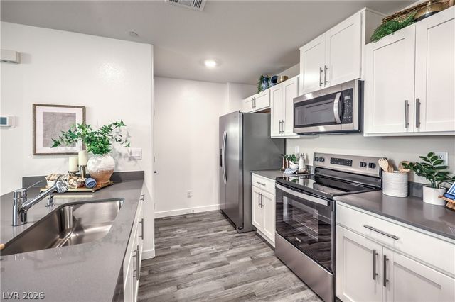 9674 Horseshoe Canyon Street, Las Vegas, NV 89178