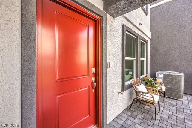 9674 Horseshoe Canyon Street, Las Vegas, NV 89178