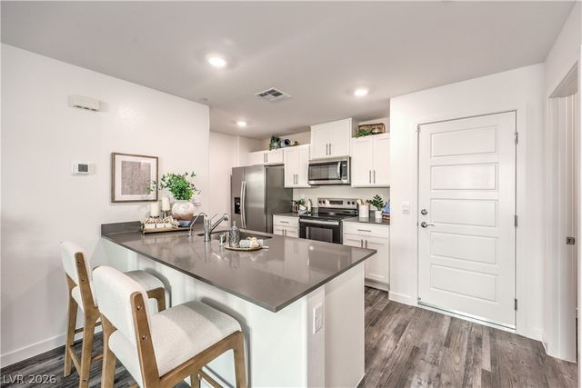 9674 Horseshoe Canyon Street, Las Vegas, NV 89178