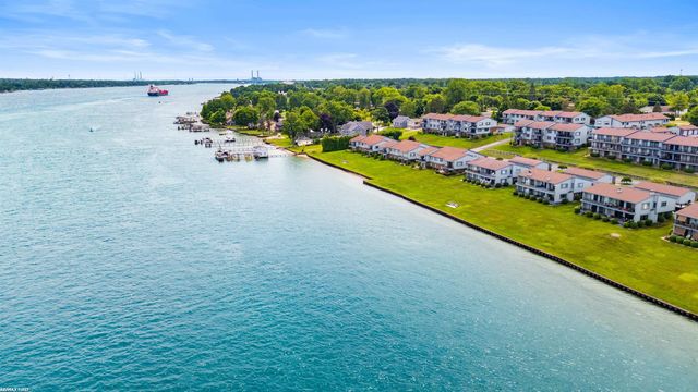 1715 River Road 55, Saint Clair, MI 48079