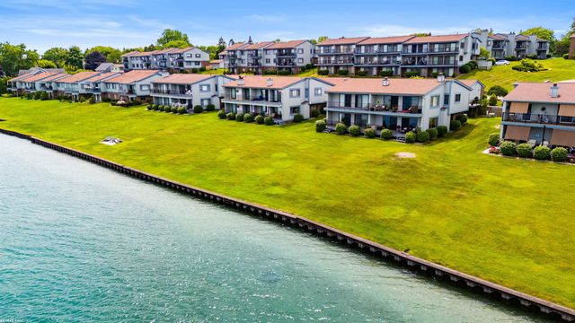 1715 River Road 55, Saint Clair, MI 48079