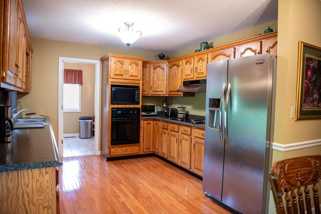 263 Browning Loop, Pineville, KY 40977