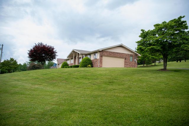 263 Browning Loop, Pineville, KY 40977
