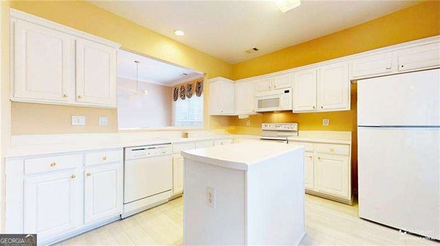 933 Santa Anita Drive, Woodstock, GA 30189