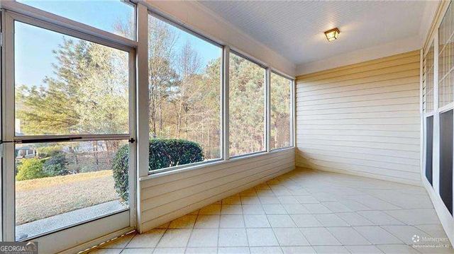 933 Santa Anita Drive, Woodstock, GA 30189