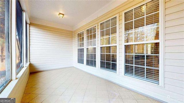 933 Santa Anita Drive, Woodstock, GA 30189