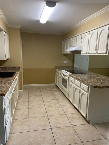 1400 Pickering DR Drive, Little Rock, AR 72211