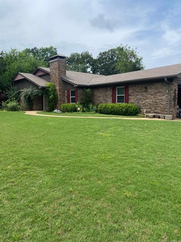 1400 Pickering DR Drive, Little Rock, AR 72211