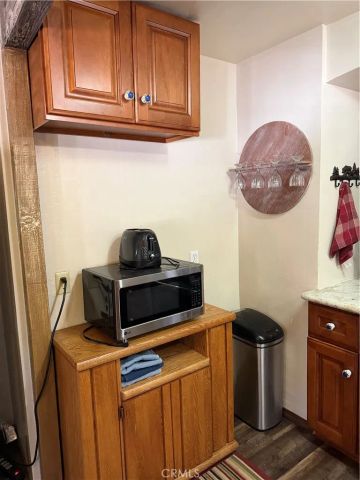 31858 Hollow Way, Running Springs, CA 92382
